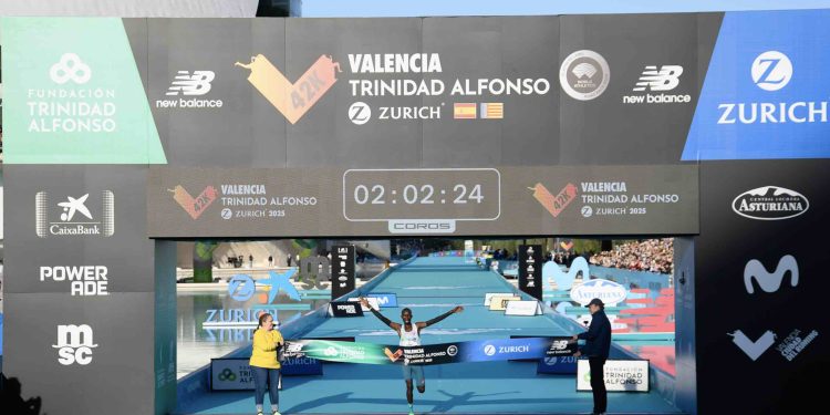 Korir 2:02:24 PB from Petros 2:04:03 NR/EL