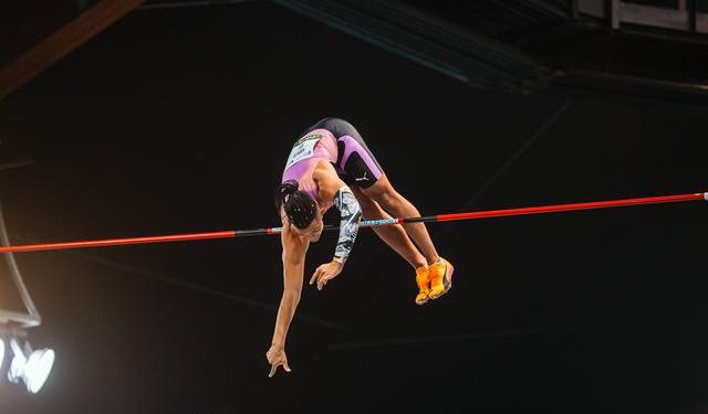 LIÉVIN Indoor Meeting Impresses (Feb. 19)! Hodgkinson run 1:54.87 WR, Four More World Leaders!